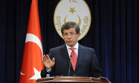 Ahmet-Davutoglu-007