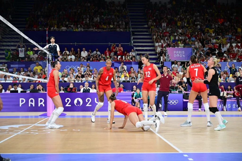 Turkish Women's Volleyball Falls Short Against Brazil in Paris 2024