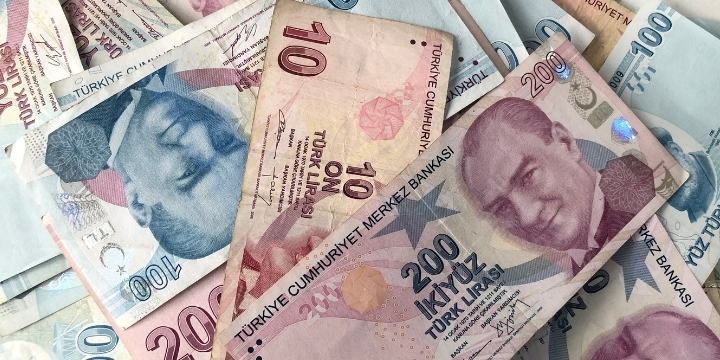 Turkish lira crisis. Turkish banknotes. Turkey Tribune Banknotes of the Turkish Lira.