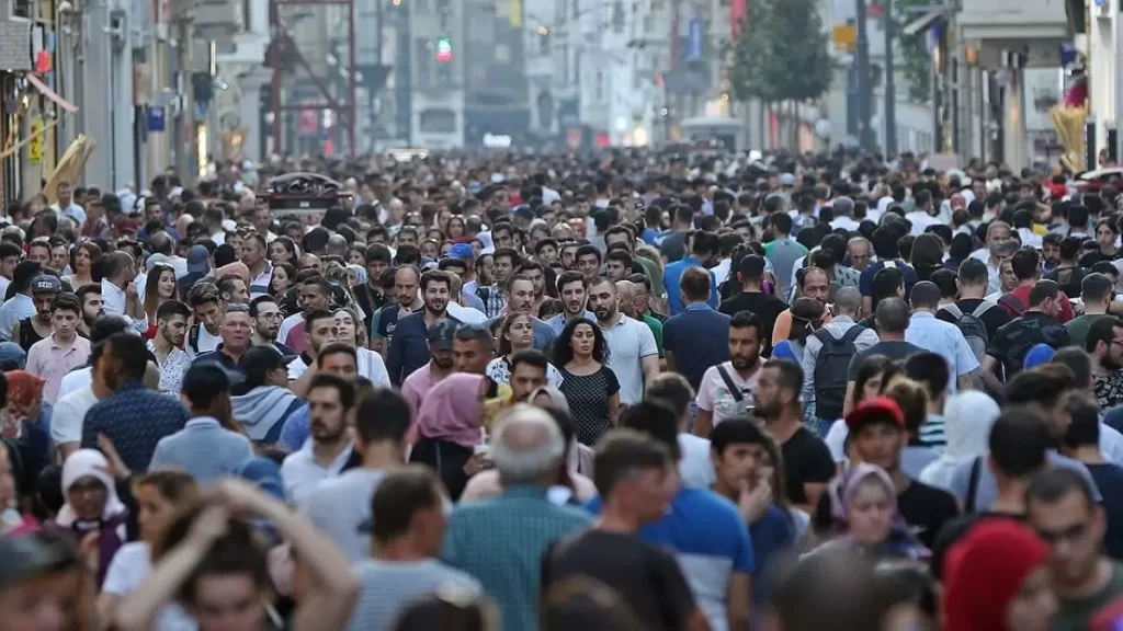 Syrian refugees in Turkey. crowded istanbul